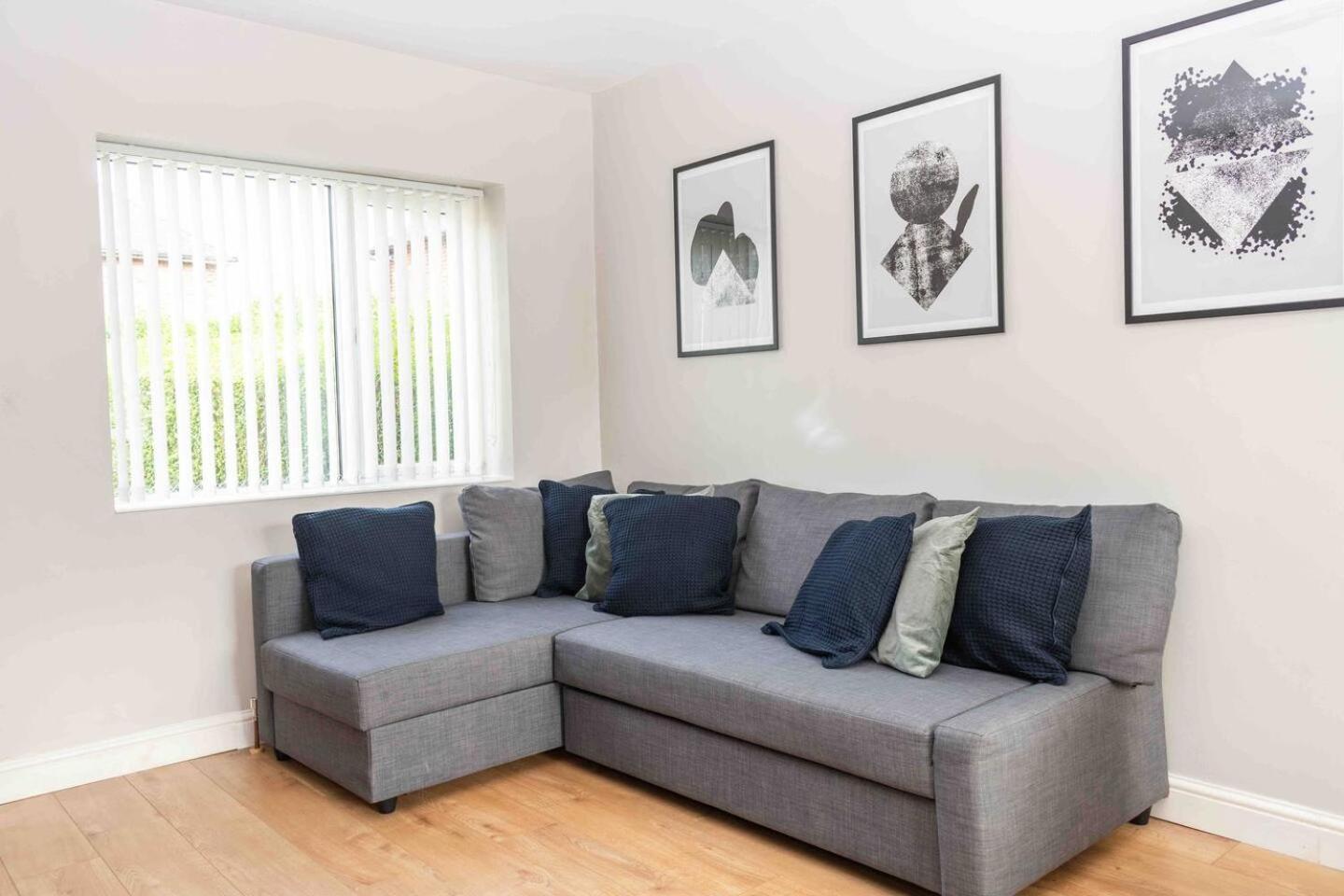 Comfortable And Convenient 3 Bedroom House With Parking Handsworth Exterior foto